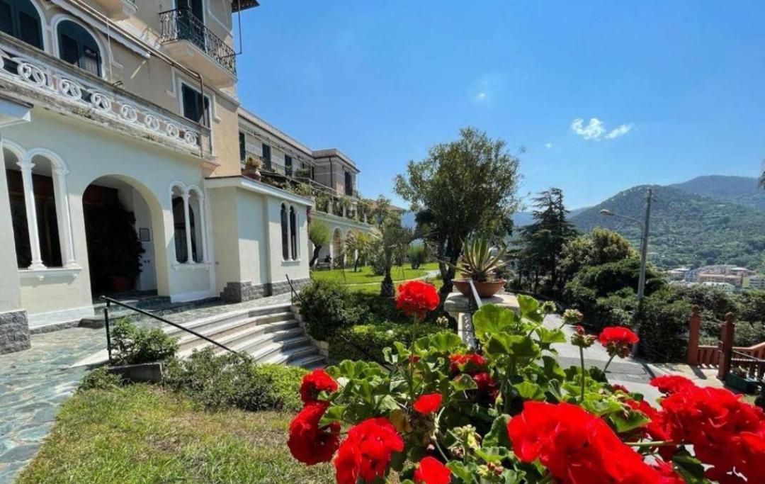 Elegant And Sea View Excelsior Apartment Levanto Kültér fotó